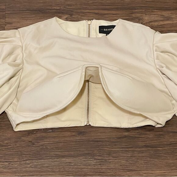 NWT The Brand Label Cropped Top Puffy Sleeve Blouse Cream Color Size XXL - Picture 2 of 16
